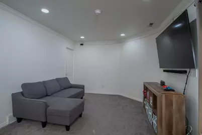 6211 W Pepper Pond Ln, West Valley, UT 84128 - Photo 13