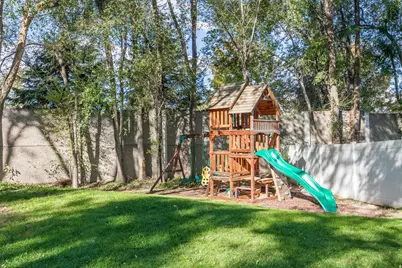 1779 E Mombo Dr, Sandy, UT 84092 - Photo 29