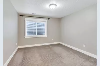 9903 N Lippizan Way E, Eagle Mountain, UT 84005 - Photo 37