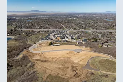 1423 N Stone House E #403, Kaysville, UT 84037 - Photo 7