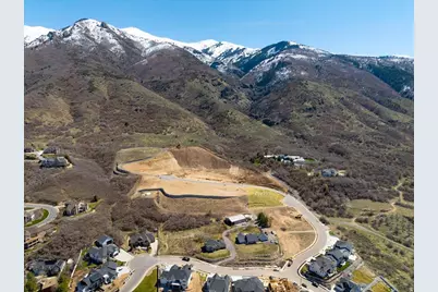 1423 N Stone House E #403, Kaysville, UT 84037 - Photo 3