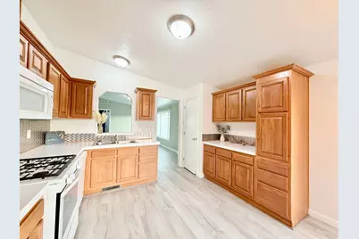 332 W 2100 S, Vernal, UT 84078 - Photo 3