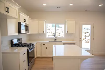 1894 E 1350 N, Spanish Fork, UT 84660 - Photo 3