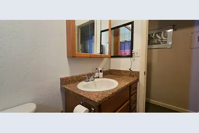 195 E Main St, Wellington, UT 84542 - Photo 21