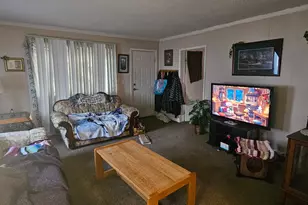 195 E Main St, Wellington, UT 84542 - Photo 5