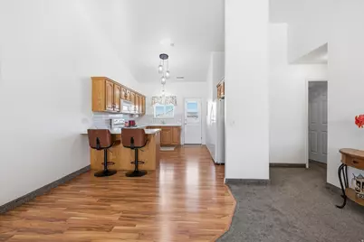 55 Mountain View Cir, Providence, UT 84332 - Photo 5