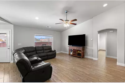 1133 N 100 W, Hurricane, UT 84737 - Photo 9