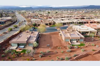 2085 N Tuweap Dr #16, Saint George, UT 84770 - Photo 5