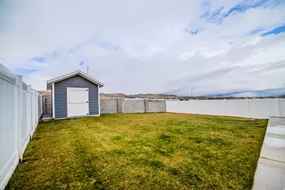 2517 N Velvet Moon Dr, Saratoga Springs, UT 84045 - Photo 33