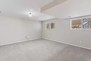 889 S Clover Cir, Ogden, UT 84404 - Photo 13