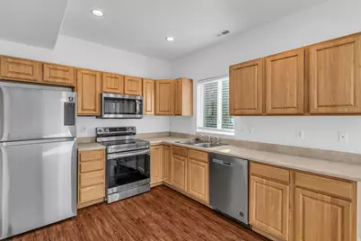 5059 W Red Shale Rd S, Herriman, UT 84096 - Photo 11