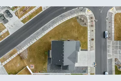 1156 W Zenith Cir, Saratoga Springs, UT 84045 - Photo 33