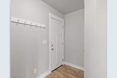 1156 W Zenith Cir, Saratoga Springs, UT 84045 - Photo 15