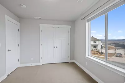 1156 W Zenith Cir, Saratoga Springs, UT 84045 - Photo 29