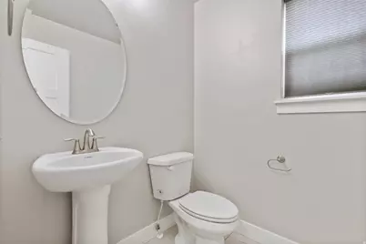 1156 W Zenith Cir, Saratoga Springs, UT 84045 - Photo 11