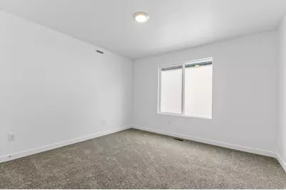 233 E Levengrove Dr #179, Lehi, UT 84048 - Photo 5