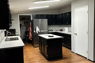 425 N Esquire Parkway, Castle Dale, UT 84513 - Photo 9