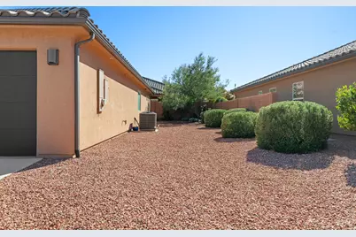 336 E Desert Rose Way, Ivins, UT 84738 - Photo 7