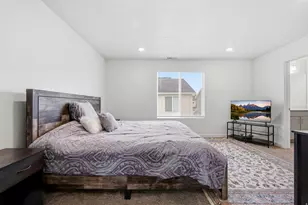 522 N Scuttlebutt Ln, Saratoga Springs, UT 84045 - Photo 17