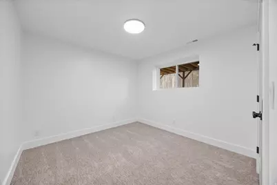 11446 S Sandy Creek Dr E, Sandy, UT 84094 - Photo 37