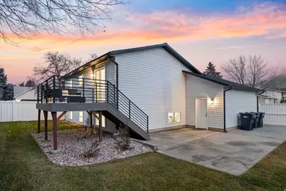 11446 S Sandy Creek Dr E, Sandy, UT 84094 - Photo 3