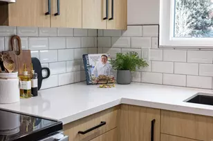 11446 S Sandy Creek Dr E, Sandy, UT 84094 - Photo 15