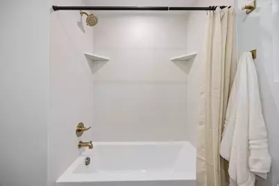 11446 S Sandy Creek Dr E, Sandy, UT 84094 - Photo 29