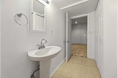 4279 S 4900 W, West Valley, UT 84120 - Photo 27