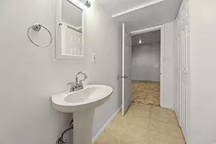 4279 S 4900 W, West Valley, UT 84120 - Photo 27