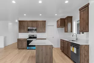 2271 E 400 N, Spanish Fork, UT 84660 - Photo 5