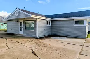 618 Valeria Dr, Layton, UT 84041 - Photo 3