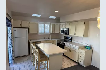 7640 S Quail Springs Cir, Midvale, UT 84047 - Photo 3