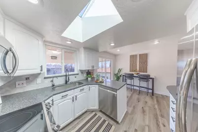 626 E 2150 S, Bountiful, UT 84010 - Photo 9