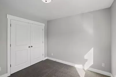 15392 S Tarawa Dr, Bluffdale, UT 84065 - Photo 17