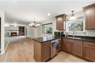 1692 E Ensign Ct, Cottonwood Heights, UT 84121 - Photo 9