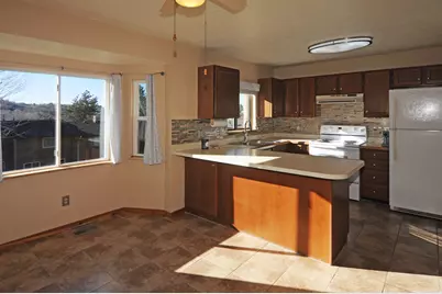 1677 E 1450 S, Ogden, UT 84404 - Photo 9