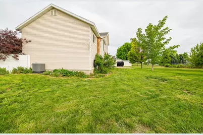 3951 W Baltimore Cir S, Syracuse, UT 84075 - Photo 39