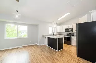 3951 W Baltimore Cir S, Syracuse, UT 84075 - Photo 7