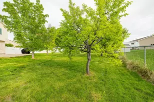 3951 W Baltimore Cir S, Syracuse, UT 84075 - Photo 37