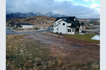 6056 N Timpanogos Ln #221, Mountain Green, UT 84050 - Photo 9