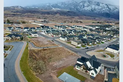 6056 N Timpanogos Ln #221, Mountain Green, UT 84050 - Photo 11