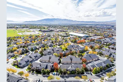 256 E Backhand Ln, Lehi, UT 84043 - Photo 33