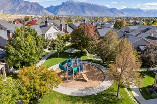 256 E Backhand Ln, Lehi, UT 84043 - Photo 35