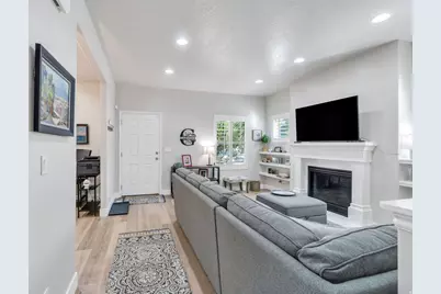 256 E Backhand Ln, Lehi, UT 84043 - Photo 5