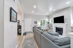 256 E Backhand Ln, Lehi, UT 84043 - Photo 5