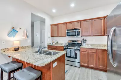 256 E Backhand Ln, Lehi, UT 84043 - Photo 9