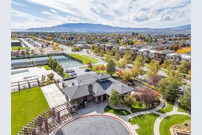 256 E Backhand Ln, Lehi, UT 84043 - Photo 37