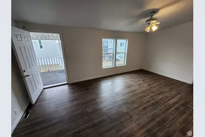 5075 W 4700 S #112, Kearns, UT 84118 - Photo 9