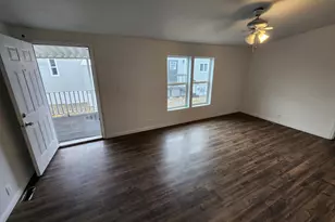 5075 W 4700 S, Kearns, UT 84118 - Photo 9