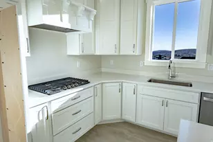 9579 N Bluebell Dr, Eagle Mountain, UT 84005 - Photo 11